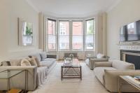 Superb Knightsbridge 3BR Near Harrods - Ferienwohnung London
