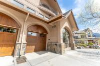 Cascade Penthouse by Canadian Rockies Vacation Rentals - B&B Canmore