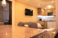 Résidence Schuss - Val Thorens location: Appartement rénové avec chambre et cabine, proche des pistes MAE-9028 - Chambres d'hôtes Val Thorens
