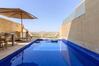 Staytopus Highlands Rooms Gozo Pool & View - Chambres d'hôtes Xaghra