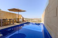Staytopus Highlands Rooms Gozo Pool & View - Chambres d'hôtes Xaghra