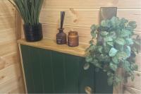 Cabin Sleeps 2 with Enclosed Garden - B&B Boston