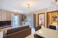 Central 2 BR Msida Home with Balcony & Panoramic Views - Bed and Breakfast Imsida