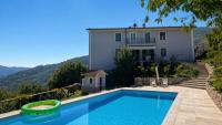 Apartamento con piscina - B&B Pescaglia