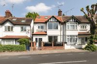 5 BR 3Bathroom Modern House with Garden near Hampstead Heath Sleeps 10 - Chambres d'hôtes Londres