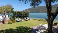 Brushwood 5-Bedroom Holiday Home on Leisure Isle - B&B Knysna