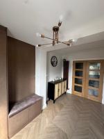 Cosy Modern House near Heathrow Airport, Hillingdon Hospital & Brunel University - Chambres d'hôtes Cowley