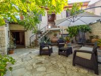 Licensed Loula's Village House-Arsos, Cyprus Wine Route - B&B Ársos