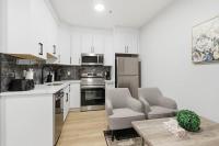 Perfect Inner-City Getaway 2BR - Bed and Breakfast Calgary