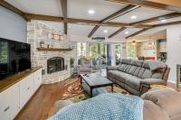 Lakefront Hot Springs Vacation Rental w/ Dock! - Ferienwohnung Hot Springs Village