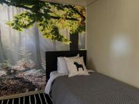 Redwood Basecamp King Suite 3 bedrooms - B&B Garberville