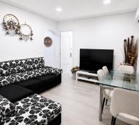 Apartamento renovado y tranquilo, 2 dormitorios bien comunicado con el centro de Madrid - B&B Madrid