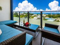 Sky Double Twin (Upper Floor, 55.1sqm, 2LDK)