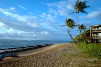 Sea and Sky Beachfront Condo, AC, Ocean Views, Sunrises, Steps to Beach! - B&B Kapa‘a