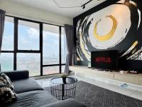 Family Two-Bedroom Apartment with View