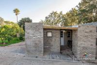 The Hill Cottage - La Colina Accommodation & Venue - Chambres d'hôtes Brackenfell