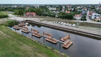 elbwaerts Schwimmende IGLUS - B&B Wittenberge