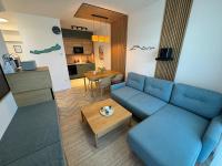 Balatoni panorámás lakás saját partszakasszal,medencével - Bed and Breakfast Balatonszemes