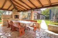 Kucica Lusi - B&B Ližnjan