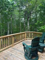 Scenic Mountain Retreat, Dog Friendly, Deck - B&B Boone