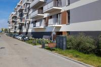 Modern Apartment in Cracow with Balcony, Desk and Parking by Noclegi Renters - Chambres d'hôtes Cracovie