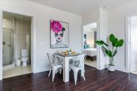 The Diamond 3BD 2BA Luxury Stay CN Tower, MTCC Steps Away - B&B Toronto