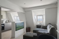 Beautiful Apartment on Pier Sea Views & Parking - Chambres d'hôtes West Bay