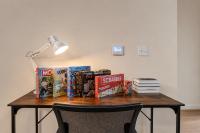 Stay in Little Italy BalconyParkingKingBedWD - B&B Cleveland