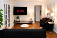 Charming 4BR Home with Heated Pool in Hollywood - B&B Hollywood