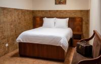 The Bridge to Ecuador - B&B Quito