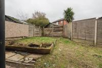 Bolton Retreat Perfect for Contractors & Families - B&B Farnworth