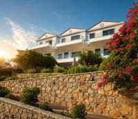 AQUA Trizonia Suites - B&B Trizonia