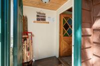 Far Enough Cabin - Chalet style cabin, walking distance to the trails! Foosball table! - B&B Sugarloaf