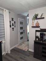 John Boxtel Retreat A One of a Kind Getaway - Bed and Breakfast Napanee