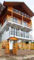 Colina Haus, casa vacacional Oxa - B&B Oxapampa
