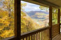 Fall Colors! Mtn-View Deck | Maggie Valley - Bed and Breakfast Maggie Valley