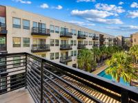 Lookout Luxe 2BR | Shuffleboard | Classy | 1GB - Chambres d'hôtes Dallas