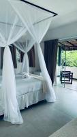 Deluxe Triple Room with Sea View