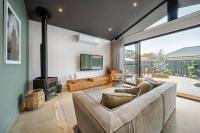 Laneway Retreat - Cosy Coastal Convenience - B&B Grange