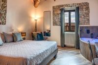 Jacuzzi Luxury Chianti Road - 3BR Free Parking - Happy Rentals - Chambres d'hôtes Meceneri