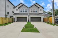 Modern Designer Home Near Downtown Sleeps 8 - B&B Houston