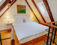 Mansardenwohnung (4 Erwachsene)