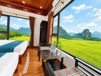 Familienzimmer mit Bergblick