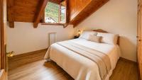 Céntrico ático de diseño con vistas al Pirineo - BENASQUE - B&B Benasque