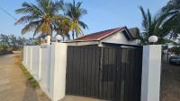 AB Family Villa - Bed and Breakfast Pottuvil