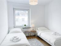 Central 5-Bed Apartment, A46 & Central Station & Wi-Fi - Ferienwohnung Wuppertal