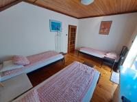 Dreibettzimmer