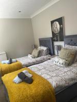 Very spacious, cosy4 bedroom true bungalow - B&B Whalley