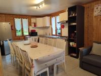 Chalet spacieux 10 pers. avec jardin, cheminée, cuisine équipée à Cohennoz, proche nature - Chambres d'hôtes Cohennoz
