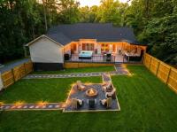 Weekend Vibes - 1 Level - Pool - Hot Tub - Fenced Yard - B&B Sevierville